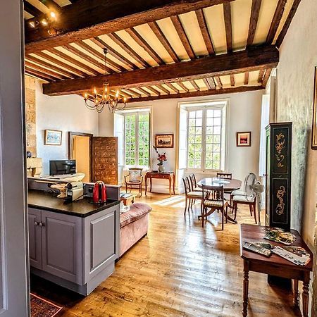Centrally Located Sarlat Apartment With Medieval Town Views Exterior photo