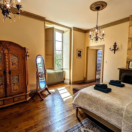 Centrally Located Sarlat Apartment With Medieval Town Views Exterior photo